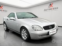 Usata Mercedes SLK200 AMG 136 CV (100 kW) 1997 Grigio Cabrio