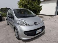 Gebraucht Peugeot 107 54 PS (39 kW) 2009 Grau Kleinwagen