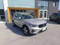 Usata Volvo XC40 Core 211 CV (155 kW) 2023 Argento SUV