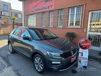 Usata VW T-Roc Style 116 CV (85 kW) 2018 Grigio SUV