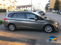 Usata BMW 218 Gran Tourer Comfort Edition 150 CV (110 kW) 2016 Grigio Monovolume