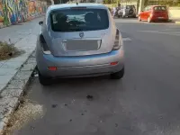 Usata Lancia Ypsilon 90 CV (66 kW) 2009 Bluazzurro Utilitaria