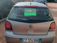 Usata VW Polo 45 CV (33 kW) 2005 Grigio Utilitaria