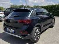 Usata VW T-Roc Edition 116 CV (85 kW) 2024 Deep black perlato SUV