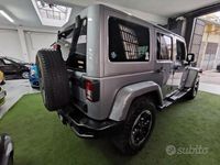 Usata Jeep Wrangler Unlimited 200 CV (147 kW) 2014 Grigio SUV