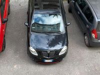 Usata Lancia Ypsilon 69 CV (50 kW) 2004 Nero Utilitaria