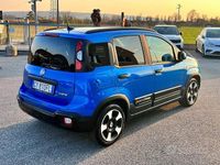 Nuova Fiat Panda Cross 70 CV (51 kW) 2025 Blu Utilitaria