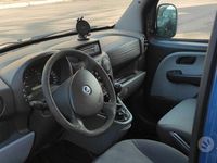 Usata Fiat Doblò 103 CV (75 kW) 2006 Monovolume
