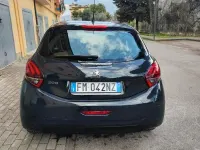 Usata Peugeot 208 82 CV (60 kW) 2018 Blu Utilitaria