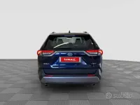 Second-hand Toyota RAV4 Hybrid 178 CP (130 kW) 2021 Albastru SUV