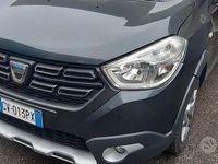 Usata Dacia Lodgy Stepway 116 CV (85 kW) 2021 Grigio Monovolume
