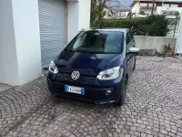 Usata VW up! CLUB 60 CV (44 kW) 2015 Blu Utilitaria
