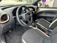 Usata Toyota Aygo X 72 CV (52 kW) 2023 Oro SUV