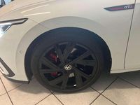 Usata VW Golf VIII GTI 245 CV (180 kW) 2022 Bianco met Berlina