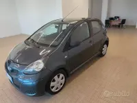 Usata Toyota Aygo 68 CV (50 kW) 2009 Grigio Utilitaria
