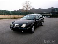 Usata Lancia Lybra 110 CV (80 kW) 2001 Nero Station wagon