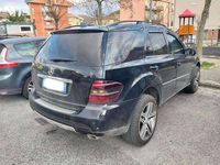 Usata Mercedes ML420 306 CV (225 kW) 2007 Nero SUV