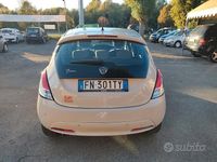 Usata Lancia Ypsilon 69 CV (50 kW) 2018 Bianco Utilitaria