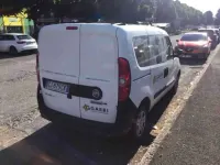 Usata Fiat Doblò 105 CV (77 kW) 2022 Bianco Monovolume