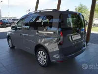 Usata Ford Tourneo Connect Titanium 122 CV (89 kW) 2023 Grigio Monovolume
