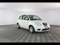 Usata Lancia Ypsilon 60 CV (44 kW) 2010 Bianco Utilitaria