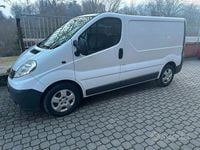 Usata Opel Vivaro 120 CV (88 kW) 2007 Bianco Monovolume