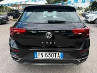 Usata VW T-Roc 150 CV (110 kW) 2018 Nero SUV