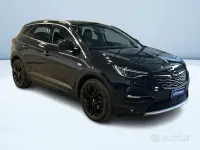 Usata Opel Grandland X Innovation 131 CV (96 kW) 2018 Blu metallizzato SUV