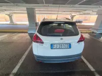 Usata Peugeot 2008 Active 82 CV (60 kW) 2017 Bianco SUV