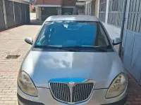 Usata Lancia Ypsilon Platinum 70 CV (51 kW) 2004 Grigio Utilitaria
