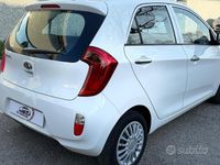 Usata Kia Picanto 69 CV (50 kW) 2012 Bianco Utilitaria