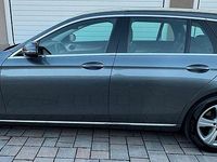 Usata Mercedes E220 Business 194 CV (142 kW) 2018 Grigio Station wagon