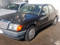 Usata Mercedes 190 105 CV (77 kW) 1988 Grigio Berlina