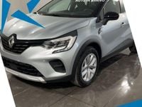 Usata Renault Captur Intens 101 CV (74 kW) 2023 Grigio metallizzato SUV