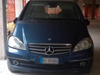 Usata Mercedes A180 109 CV (80 kW) 2010 Blu Berlina