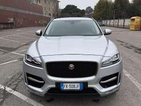 Usata Jaguar F-Pace R-Sport 180 CV (132 kW) 2017 Argento SUV