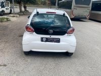 Usata Toyota Aygo 68 CV (50 kW) 2013 Bianco Utilitaria