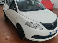 Usata Lancia Ypsilon Silver 69 CV (50 kW) 2021 Bianco Utilitaria