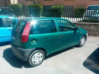 Usata Fiat Punto 54 CV (39 kW) 1996 Verde Berlina