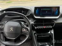 Usata Peugeot e-208 56 kW (77 CV) 2021 Bianco Utilitaria
