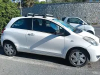 Usata Toyota Yaris 69 CV (50 kW) 2011 Bianco Utilitaria