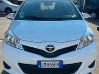 Usata Toyota Yaris 2012 Bianco Utilitaria