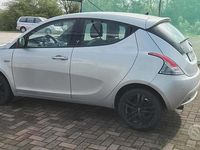 Gebraucht Lancia Ypsilon Silver 95 PS (69 kW) 2017 Grau Kleinwagen