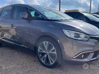 Usata Renault Scénic IV Intens 110 CV (80 kW) 2017 Grigio Monovolume