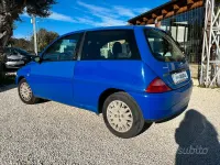 Usata Lancia Ypsilon 60 CV (44 kW) 2002 Bluazzurro Utilitaria