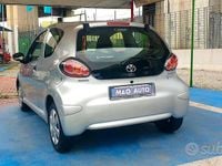 Usata Toyota Aygo Connect Style 68 CV (50 kW) 2011 Grigio Utilitaria