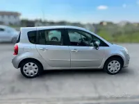 Usata Renault Modus Dynamique 85 CV (62 kW) 2008 Grigio Monovolume