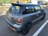 Usata Mini Cooper S 174 CV (127 kW) 2010 Grigio Utilitaria
