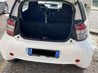 Begagnad Toyota iQ 68 HK (50 kW) 2014 Halvkombi