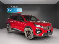 Usata Peugeot 2008 Allure 101 CV (74 kW) 2023 Rosso metallizzato SUV